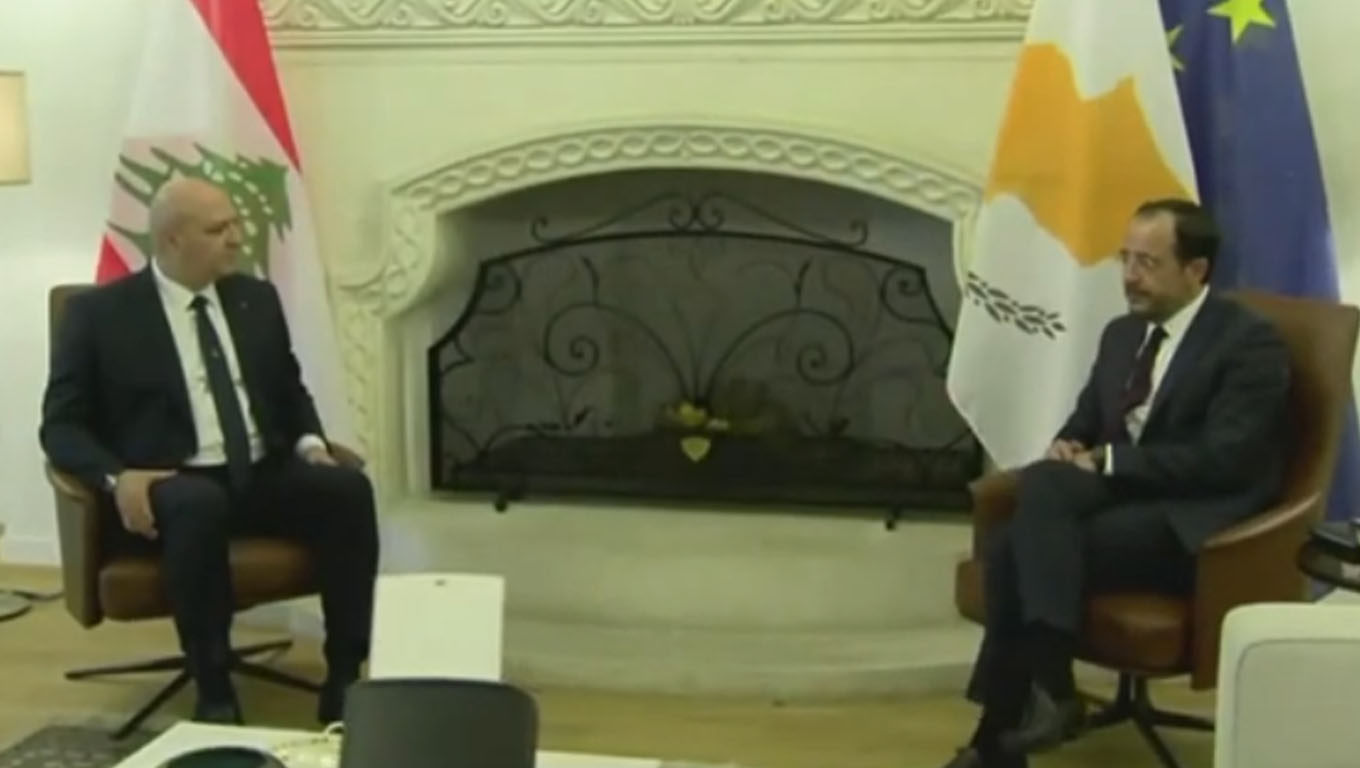 بالفيديو : مراسم إستقبال السيد رئيس الجمهورية العماد جوزاف عون في قبرص - نقلا عن  Spot Shot