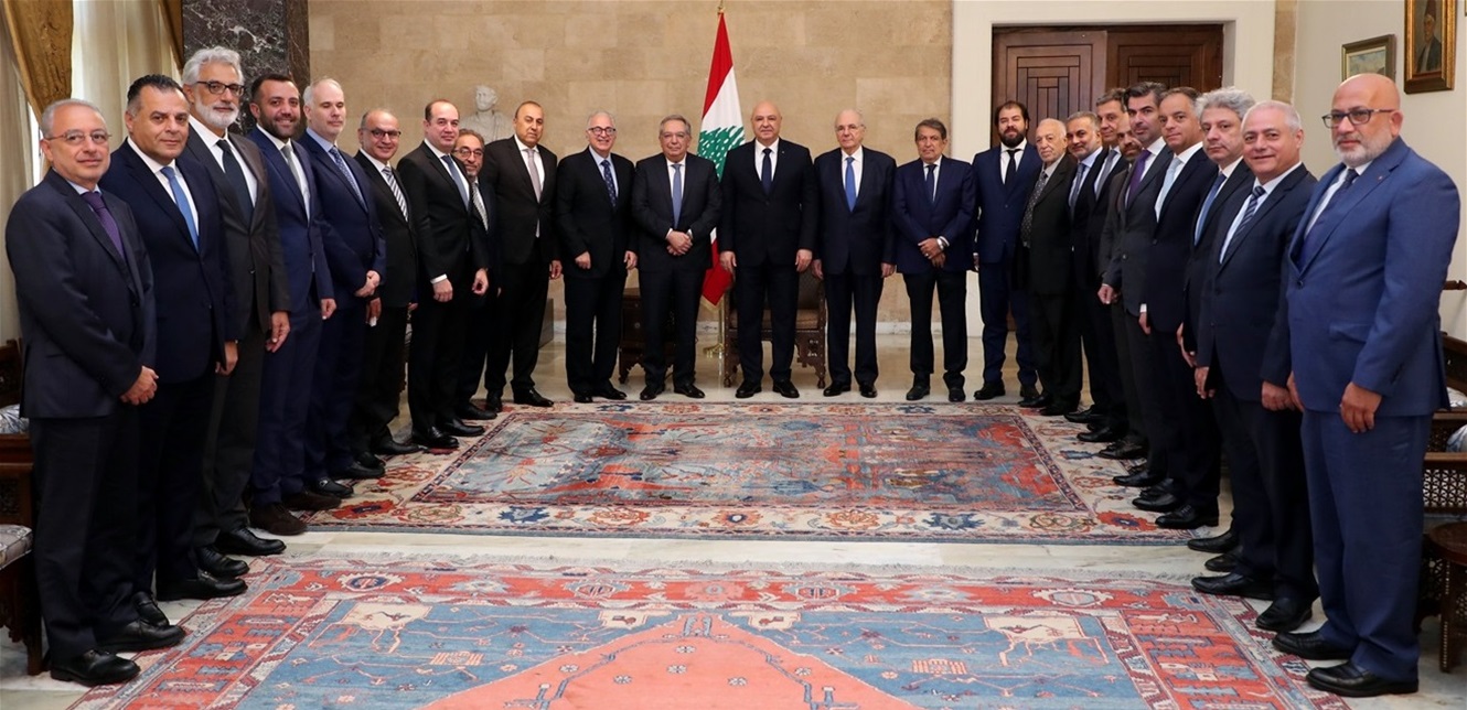 رئيس الجمهورية لوفد جمعية الصناعيين: الصناعيون صناع الامل وحريصون على حماية القطاع الصناعي من التهريب ومعالجة مشاكل الضرائب والجمرك
