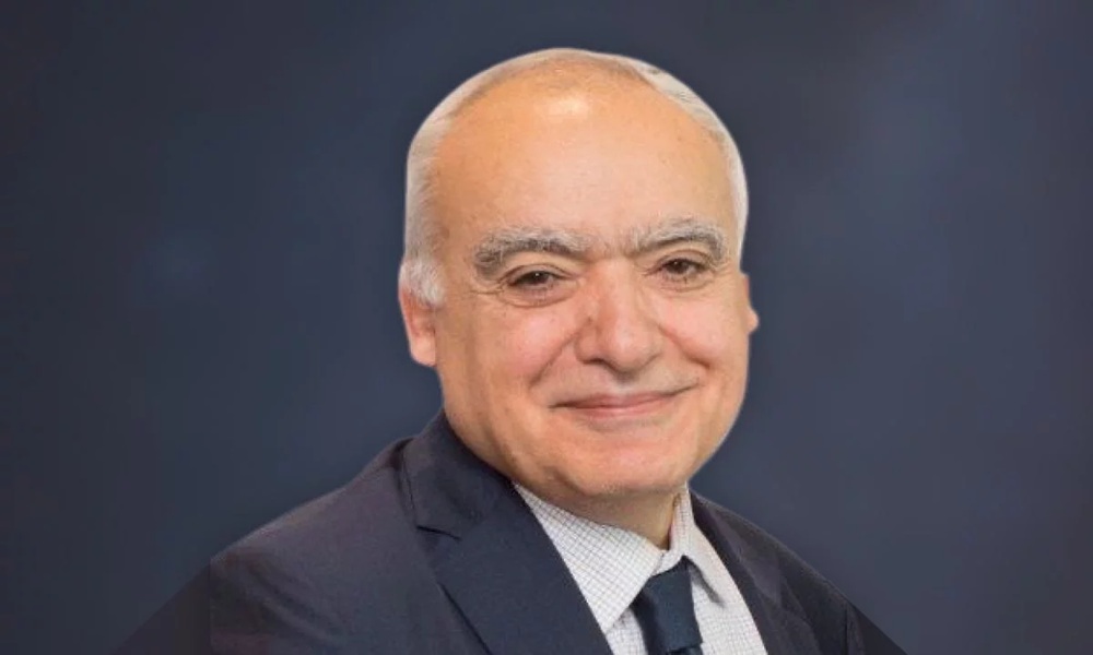 وزير الثقافة يقطع إجازته لوداع زياد الرحباني