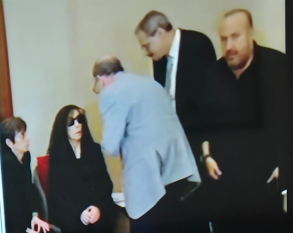 النائب البزري قدّم التعازي للسيدة فيروز بوفاة نجلها زياد الرحباني