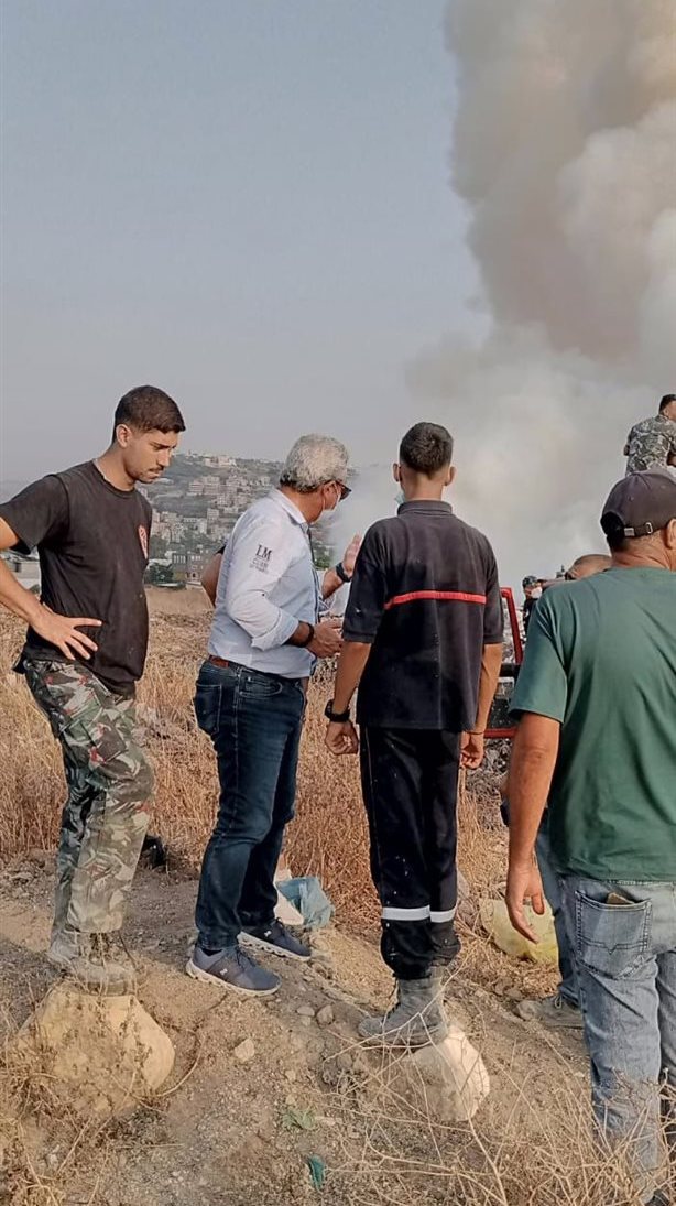 المهندس مصطفى حجازي تابع لليوم الثاني موضوع حريق النفايات في صيدا: سنحاسب كل من سيتسبب بتفاقم المشكلة