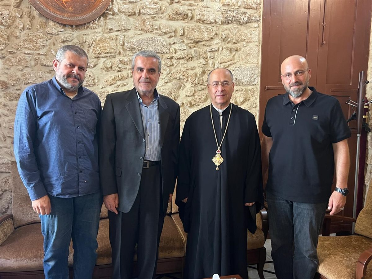 وفد من حزب الله زار المطرانين الحداد والكفوري في صيدا واطمأن على صحة المطران العمار