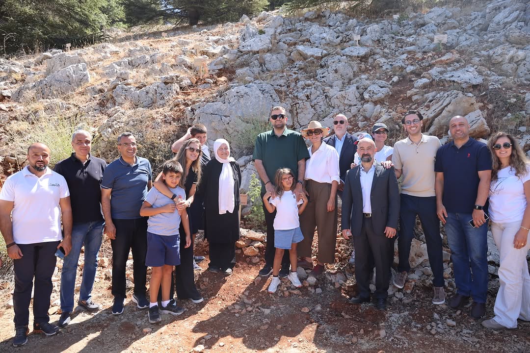 غرس شجرة أرز بإسم المرحوم الحاج مصطفى الحريري "أبو نادر" في محمية أرز الباروك بحضور الوزير هاني وعائلة الراحل