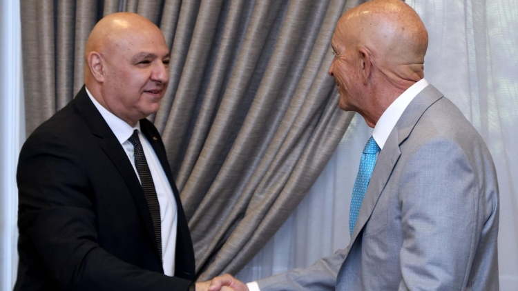 براك من بعبدا : لا نتحدث عن حرب بل عن اقتناع "حزب الله" بالتخلي عن السلاح.. وأورتاغوس: اسرائيل مستعدّة