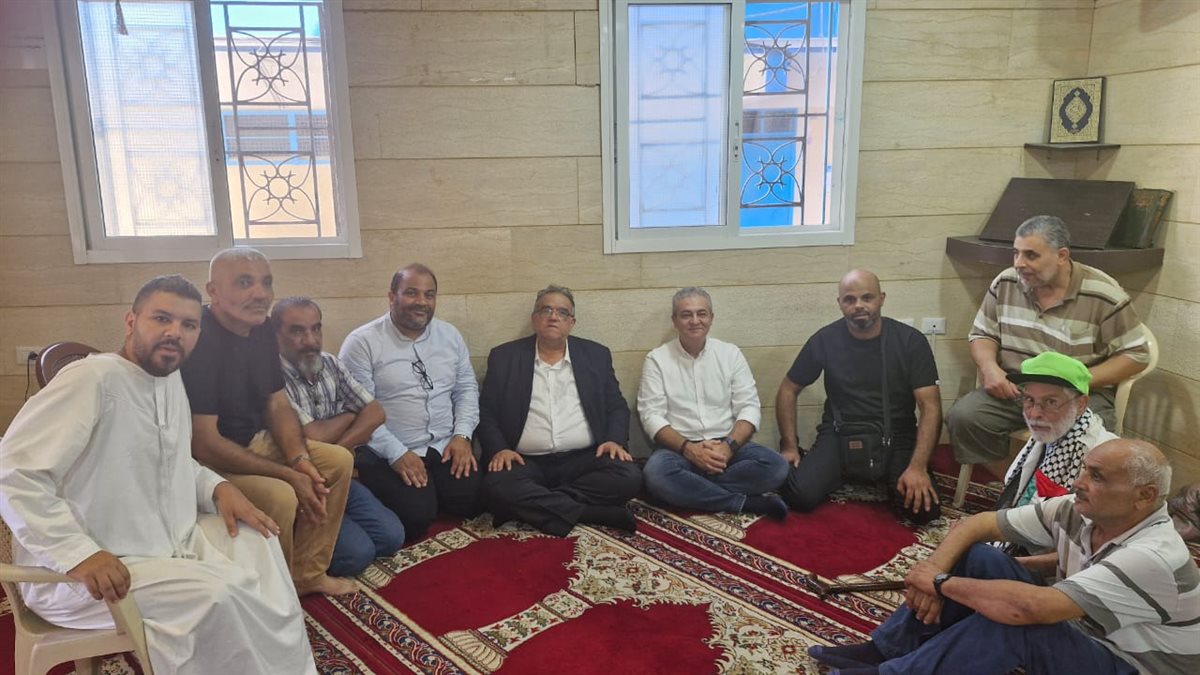 جولة ميدانية لرئيس بلدية صيدا للإطلاع على أوضاع مجمع عين الحلوة السكني وحي السكة والسعي لتحسين البنى التحتية وتطوير الخدمات فيهما