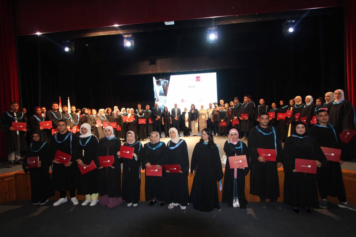 مؤسسة الحريري خرجت طلاب مركزي 'التدريب المهني والتقني للشباب' و'أكاديمية سيسكو للمهارات الرقمية والذكاء الإصطناعي'