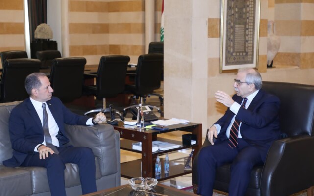 سلام والجميل يبحثان في مستجدات الساحة السياسية والانتخابات