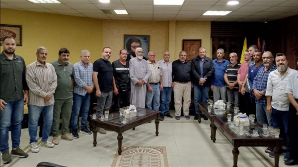 حزب الله عرض مع وفد من نشطاء ولجان الأحياء الأوضاع بمخيم عين الحلوة