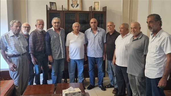 النائب أسامة سعد يستقبل وفدًا من الهيئة الشعبية في التنظيم الشعبي الناصري ويدعو لمتابعة شؤون المواطنين اليومية والتفاعل مع حاجاتهم