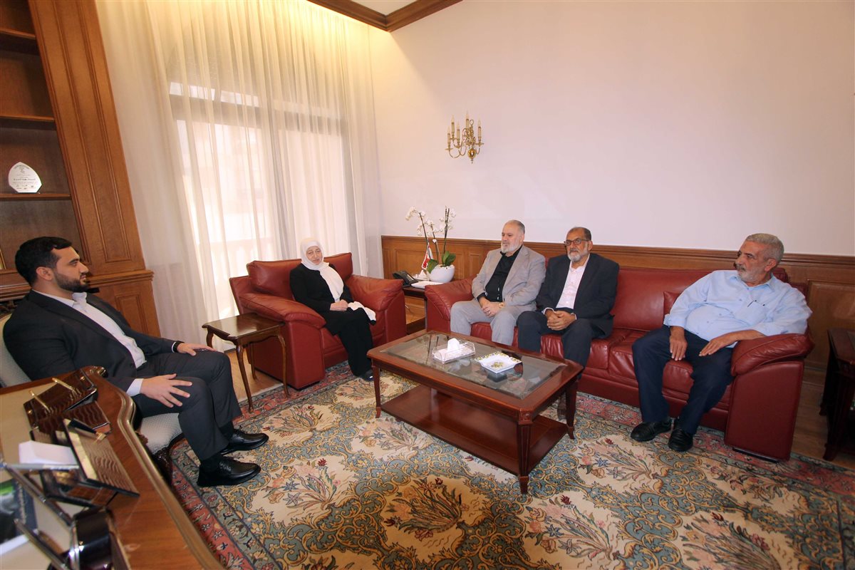 بهية الحريري تستقبل وفداً من حركة حماس