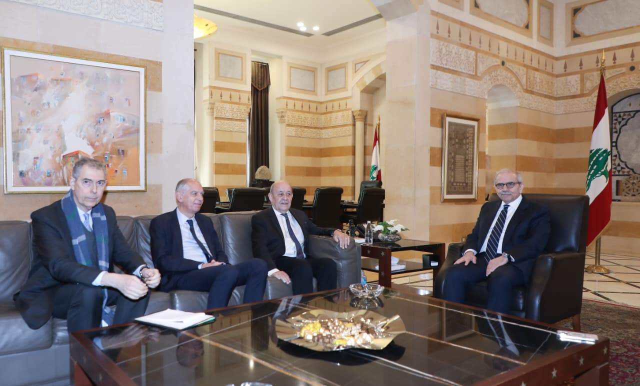 سلام يستقبل ماغرو ولودريان