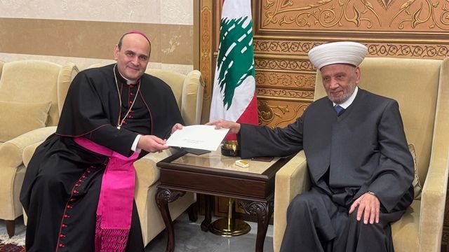 المفتي دريان تسلم رسالة شكر من البابا خلال استقباله السفيربورجيا وبحث وسفيرة النمسا في شؤون لبنان وحوار الأديان