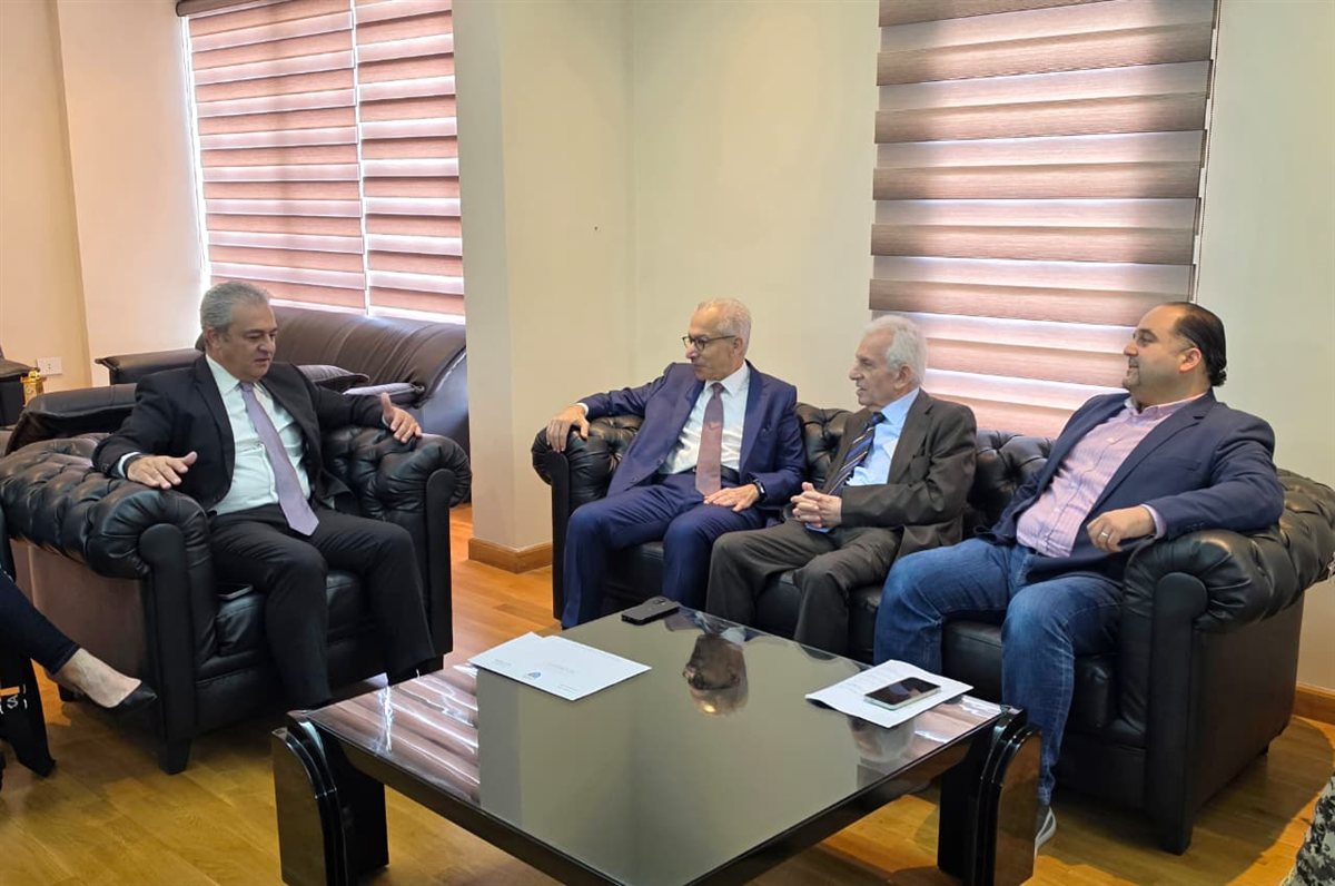 حجازي يستقبل الوزير البساط لبحث آفاق النهوض الاقتصادي في المدينة