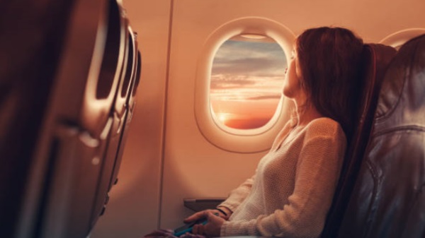 للمسافرين.. احذروا تناول هذه الأدوية على متن الطائرة