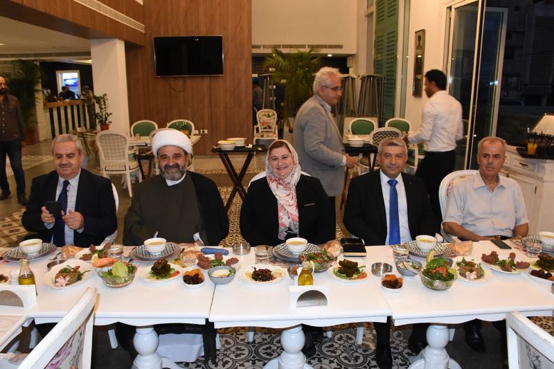 رئيسة الجامعة الإسلامية في لبنان اقامت مأدبة إفطار في صور