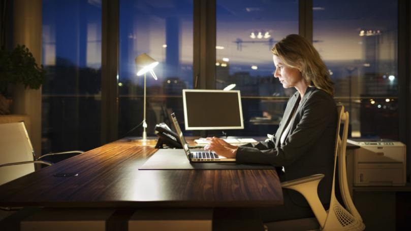 العمل ليلاً يُصيبك بهذه الأمراض...