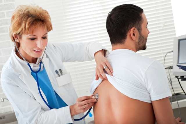 ما سبب البقع الزرقاء على الجسم؟