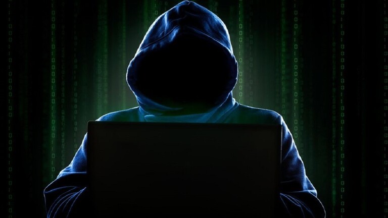 خلل في "أندرويد" يتيح التجسس على المستخدمين عبر كاميرا الهاتف