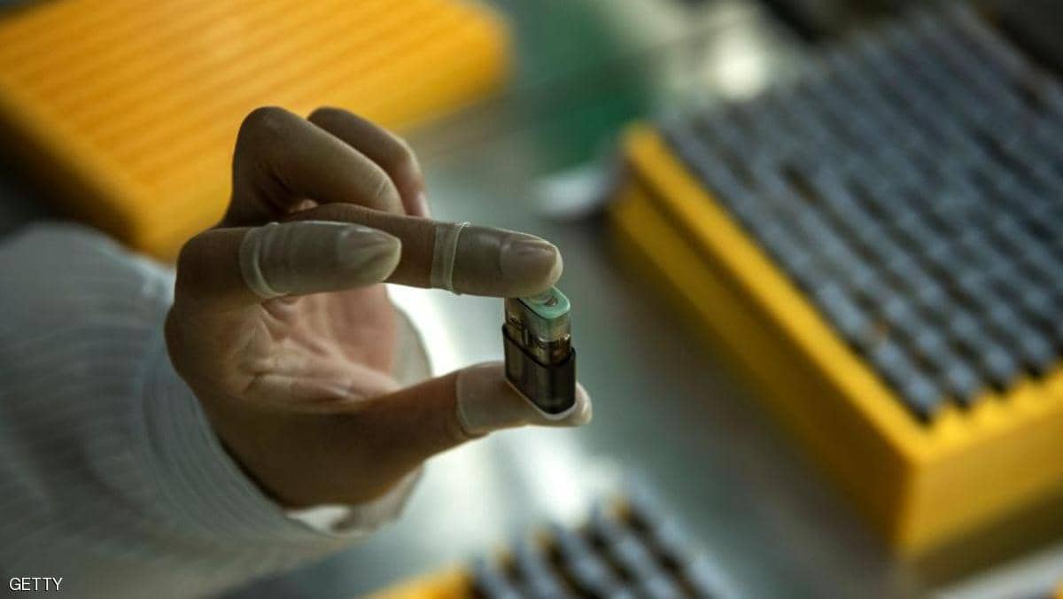 دراسة طبية تحمل "خبرا سيئا" لمدخني السيجارة الإلكترونية