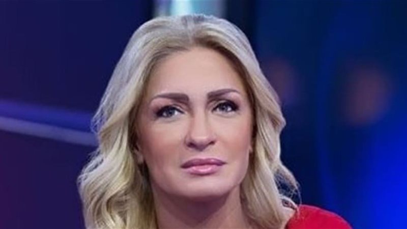 وصول جثمان نجوى قاسم الى المطار والجراح مثل الحريري