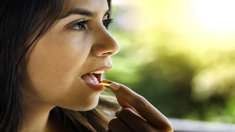 من يعانون نقص فيتامين الشمس هم الأكثر عرضة للإصابة والموت بـ COVID-19