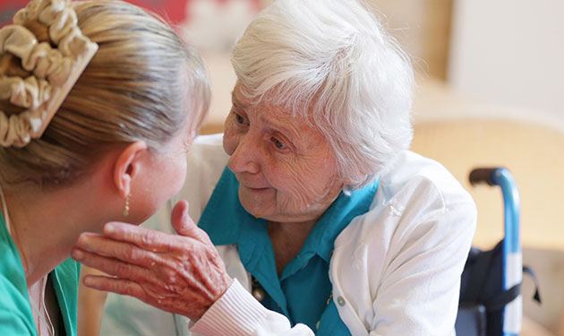 3 عوامل تزيد من احتمالات الإصابة بالخَرف