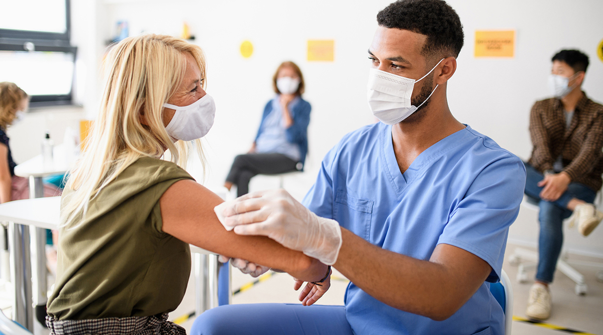 لماذا يفقد مصابو كورونا حاسة الشم؟