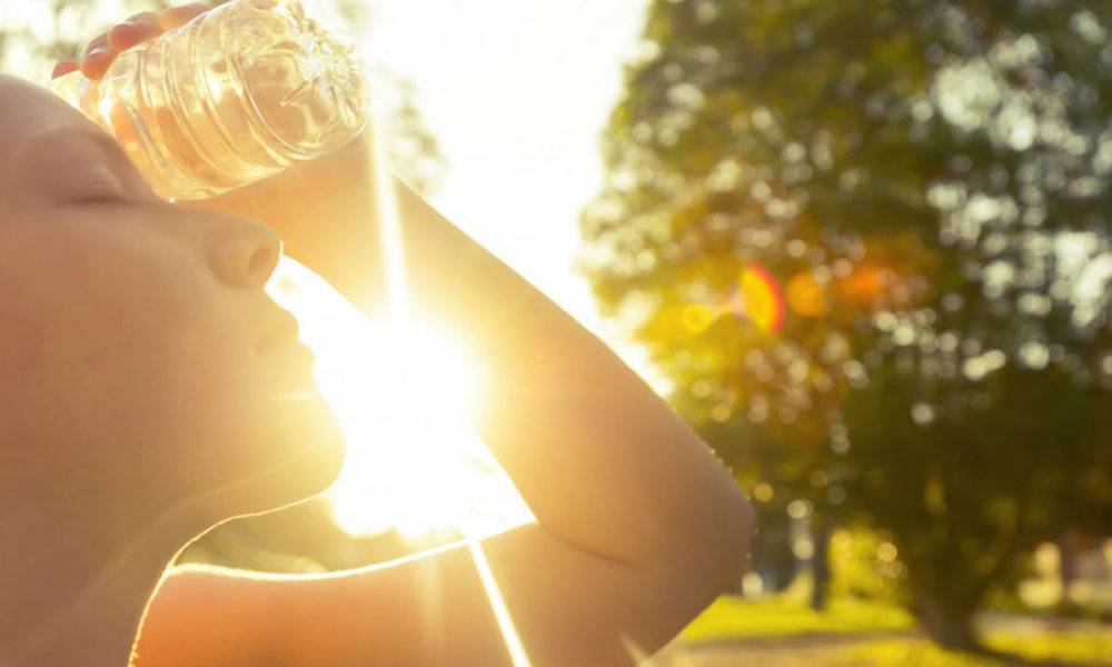 6 أضرار خطيرة لـ&rdquo;حرارة الصيف&rdquo; على صحّة الإنسان