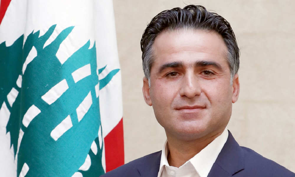 حمية: لا زيادة على ثمن تذكرة السفر