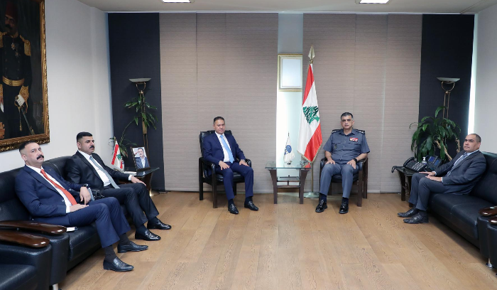 عثمان عرض مع مدير مكافحة المخدرات في العراق تعزيز التعاون