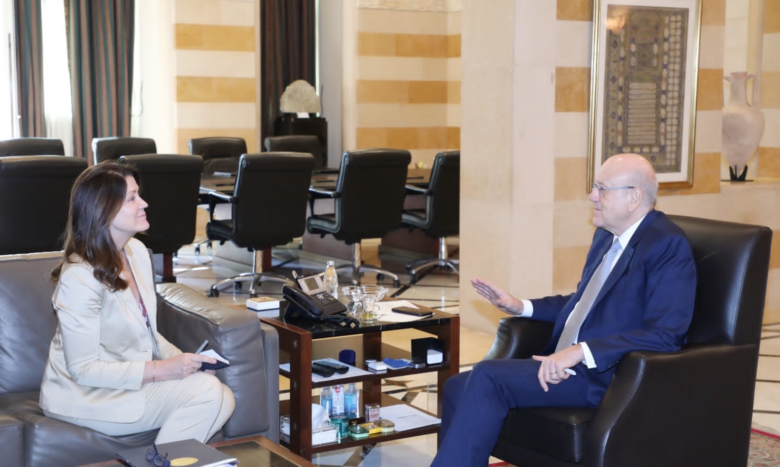 ميقاتي: نبذل كل المساعي لوقف الاعتداءات الاسرائيلية على جنوب لبنان