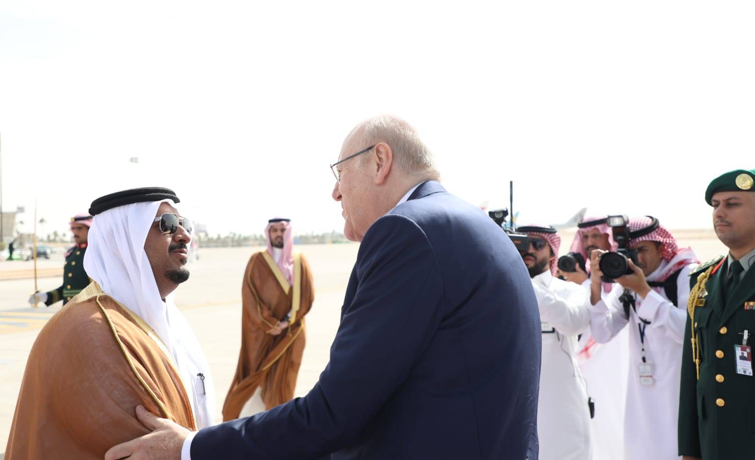 وصول ميقاتي الى السعودية للمشاركة في "القمة العربية &rlm;الاسلامية المشتركة غير العادية"&rlm;