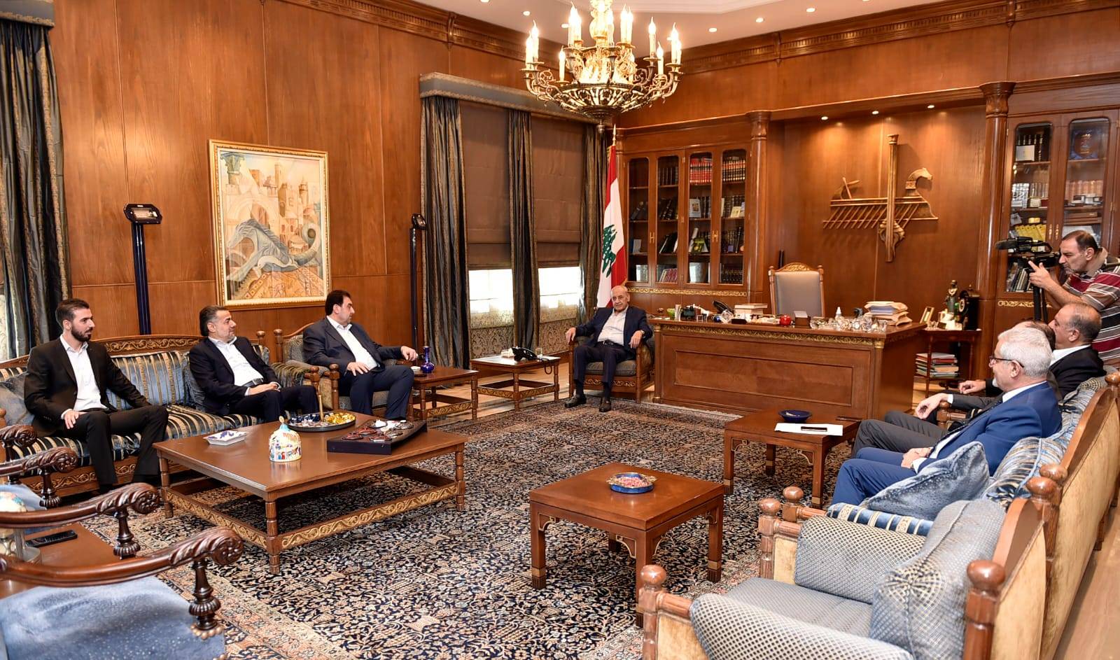الأوضاع محور نشاط بري