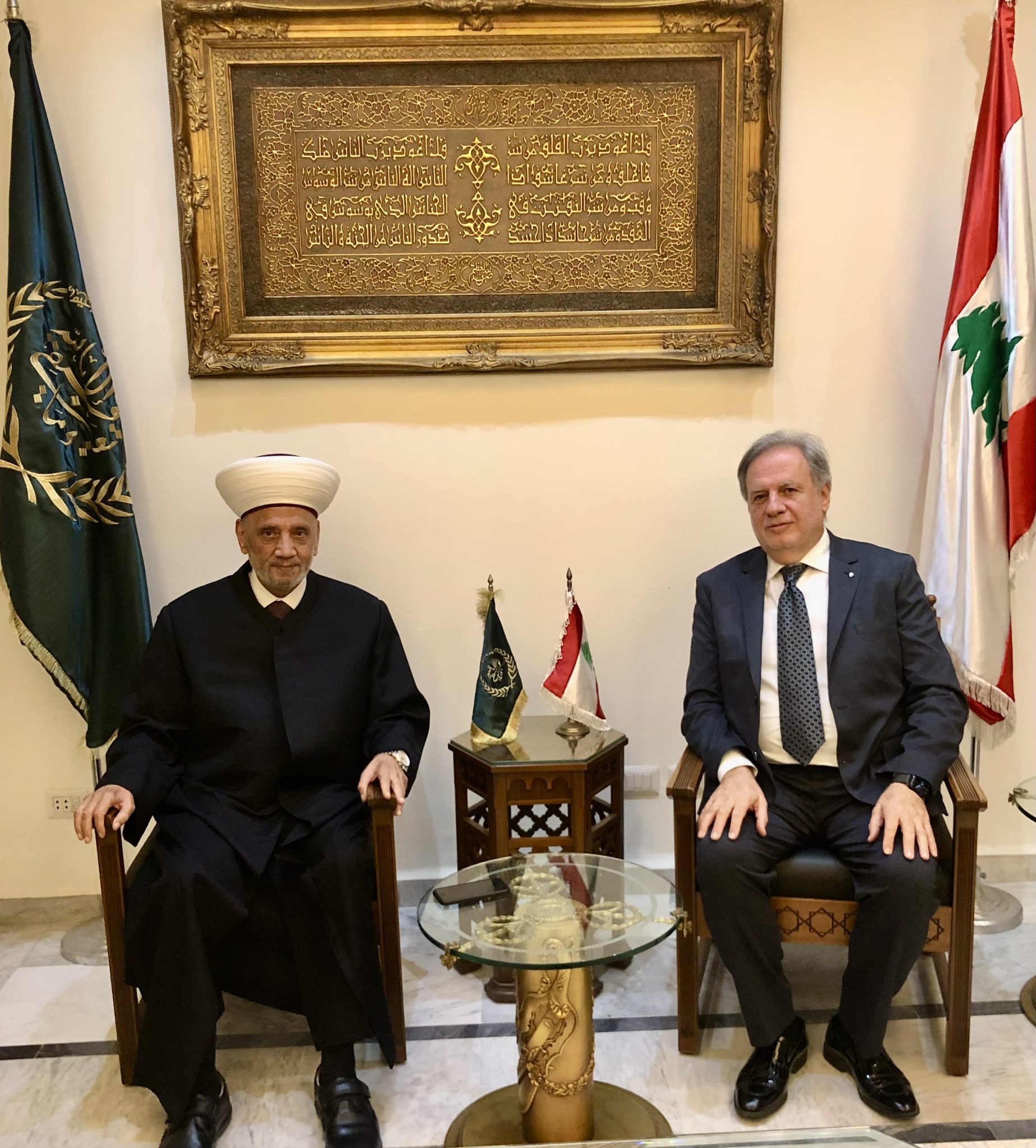 سماحة المفتي يستقبل عضو المجلس الشرعي الإسلامي الأعلى نزيه حمد