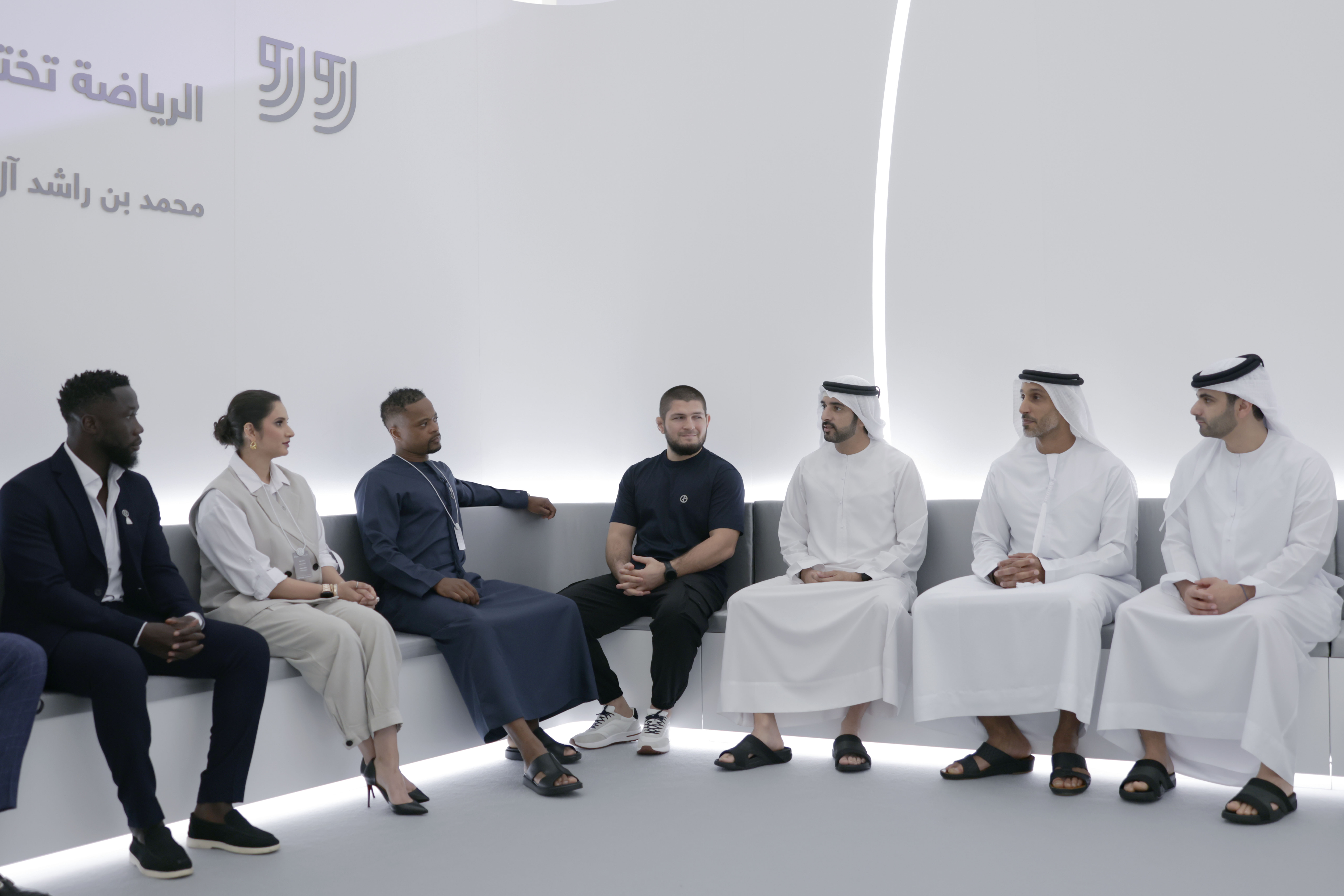 &lrm;بالفيديو : حمدان بن محمد يشهد &ldquo;خلوة دبي للرياضة&rdquo; 2024/11/12
