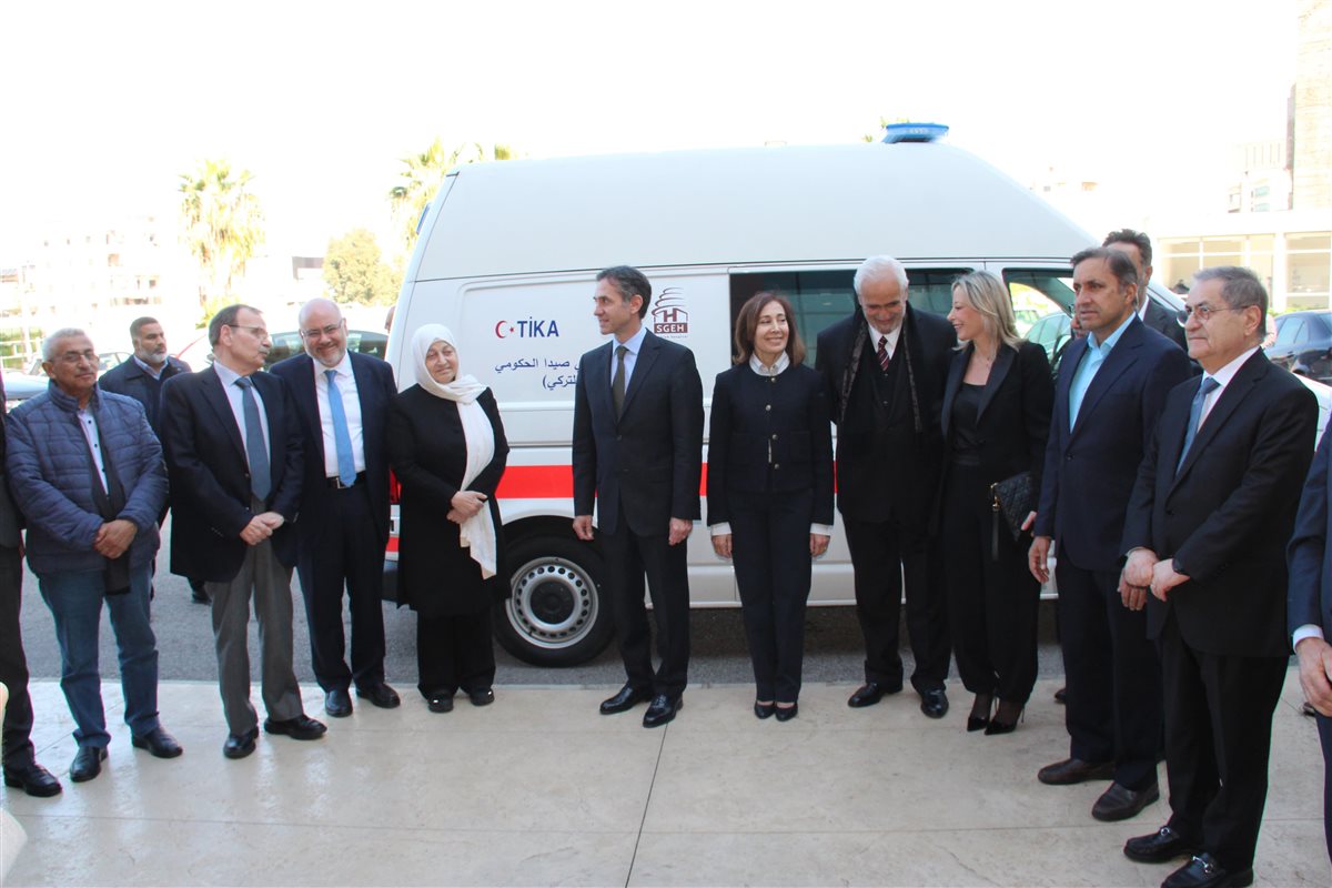 "تيكا" تسلم المستشفى التركي سيارة اسعاف مجهزة برعاية السفير التركي ومشاركة الوزير الأبيض وفاعليات صيدا