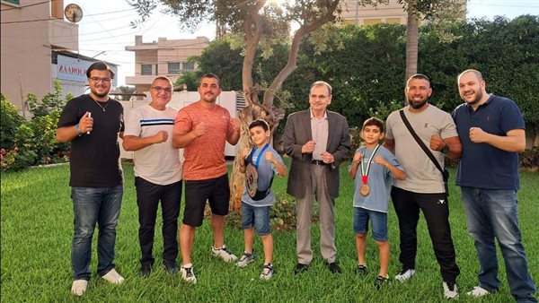 النائب البزري يهنئ البطلين آدم وأمير السن على إنجازهما في بطولة العالم للفنون القتالية المختلطة ويشيد بدور الأكاديمية والمدرب محمد الغربي