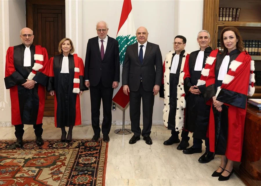 قضاة أدوا قسم اليمين أمام رئيس الجمهورية