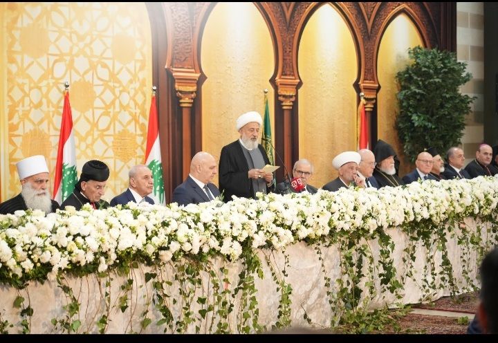 رئيس الجمهورية شارك في إفطار المجلس الإسلامي الشيعي الأعلى الخطيب: نحن مع مشروع الدولة التي تحرر الأرض وتبسط سيطرتها على كامل الأراضي وتعيد النازحين إلى بلداتهم وتبدأ مسيرة الإعمار وتعيد الأسرى