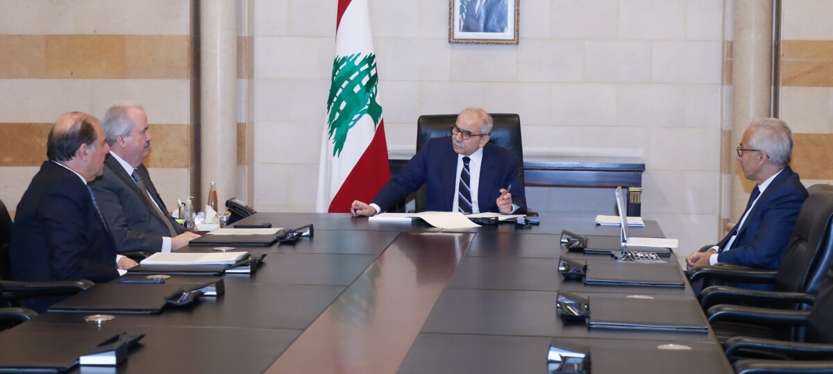 سلام عرض مع جابر والبساط وسعيد التدابير الاحترازية لصون الاستقرار المالي في هذه المرحلة الحساسة