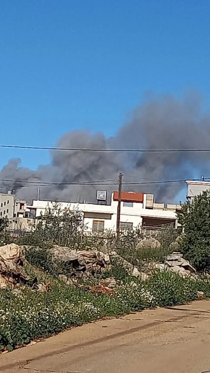 بالفيديو: بعد الإنذار&hellip; غارة إسرائيلية تستهدف المبنى في عرب الجل