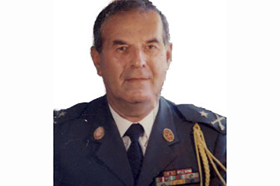 نعي العميد الركن المتقاعد اديب سعد