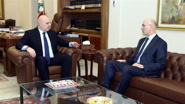 الحجار من بعبدا: نعمل على تأمين المزيد من الحضور الأمني في المناطق وتكثيف الاتصالات لتجنيب اللبنانيين الكوارث