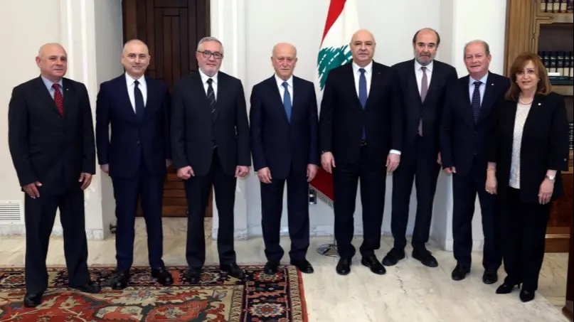 رئيس الجمهورية لوفد "جبهة السيادة": لبنان سيتولى المفاوضات الثنائية عبر وفد برئاسة السفير سيمون كرم والتفاوض خيار لإنهاء الحرب وتحقيق الاستقرار في لبنان