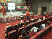 photodune-3834701-laughing-girl-xs