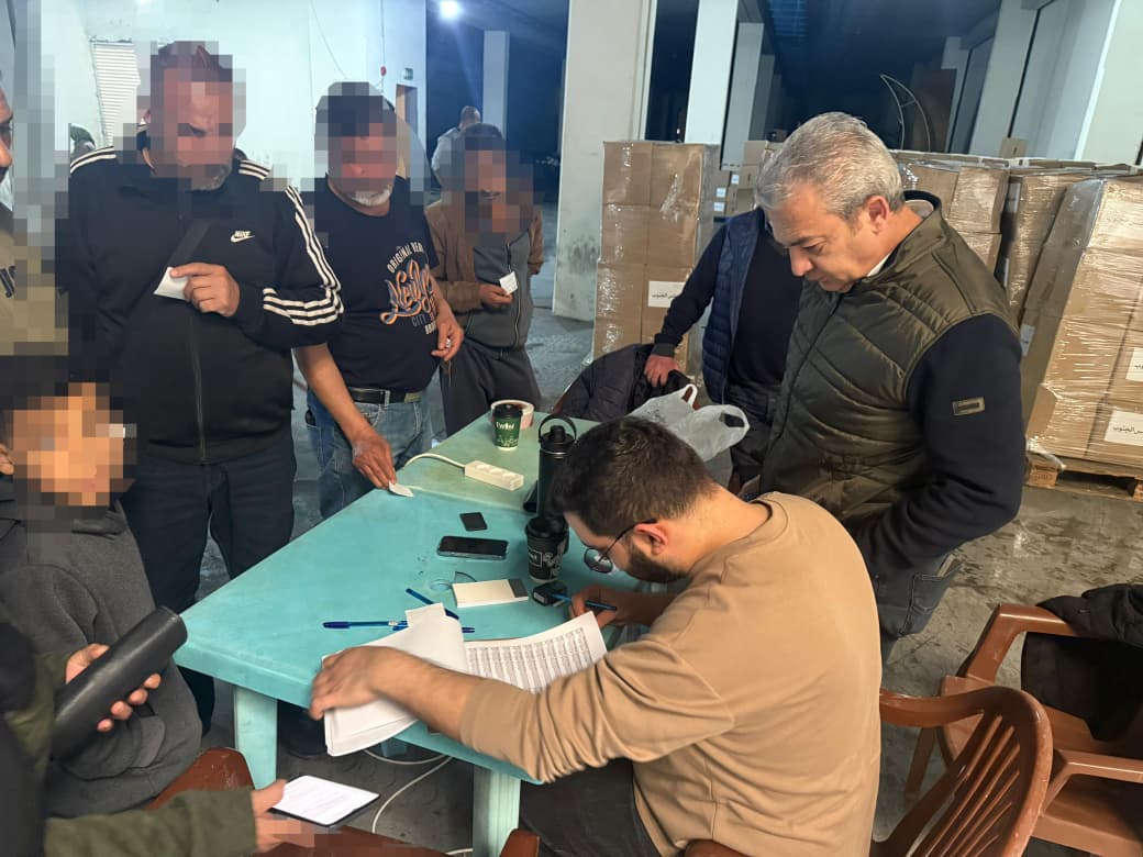 بلدية صيدا تختتم الدفعة الأولى من توزيع المساعدات للنازحين في المنازل وتعلن عن بدء مرحلة جديدة لأهالي المدينة