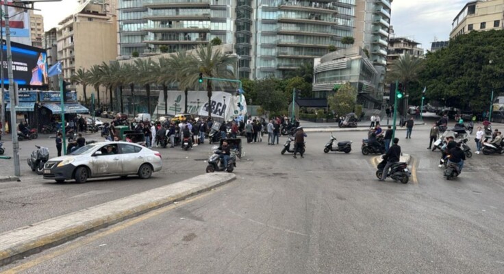 احتجاجات وقطع طرق على خلفية إشكال ساقية الجنزير والحجار يدعو لفتح الطرقات: سنتابع ما جرى في ساقية الجنزير