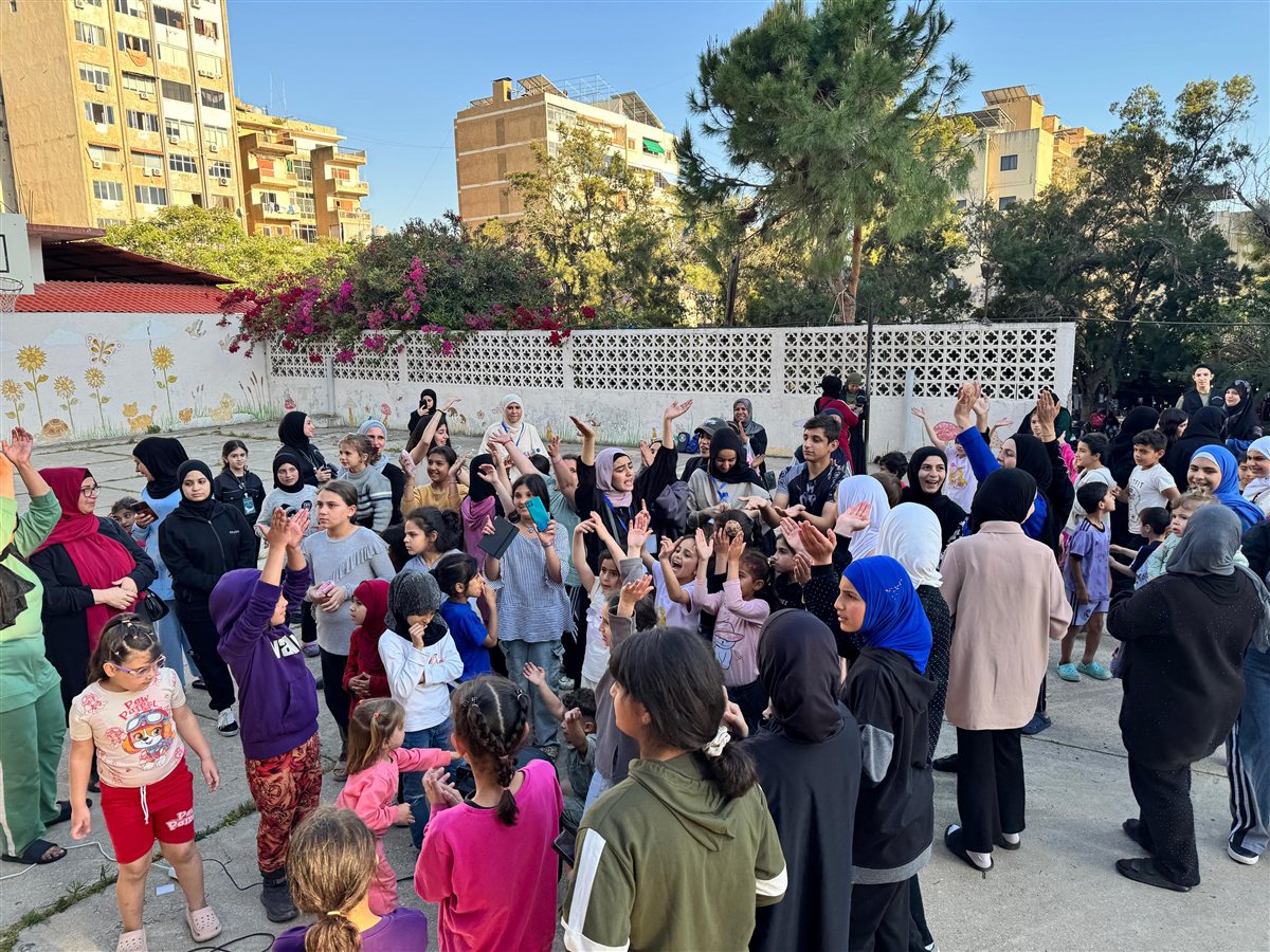 لجنة الشؤون الرياضية في بلدية صيدا تتابع سلسلة الأنشطة الترفيهية والرياضية للأطفال النازحين في مراكز الإيواء